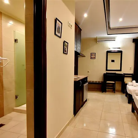 24 Seven Boutique Hotel