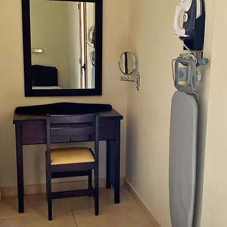 24 Seven Boutique Hotell Malia