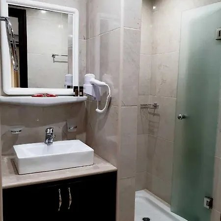 Hotell 24 Seven Boutique 3*